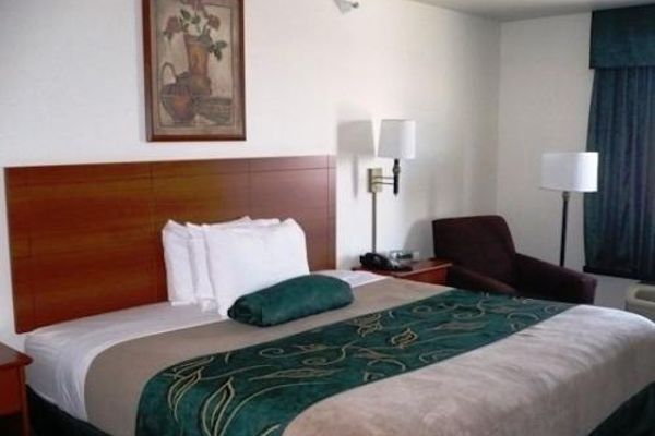 OAK TREE INN ALPINE (Alpine)